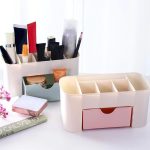 6114 Makeup Cutlery Box Used for storing makeup equipments and kits used by womens and ladies.